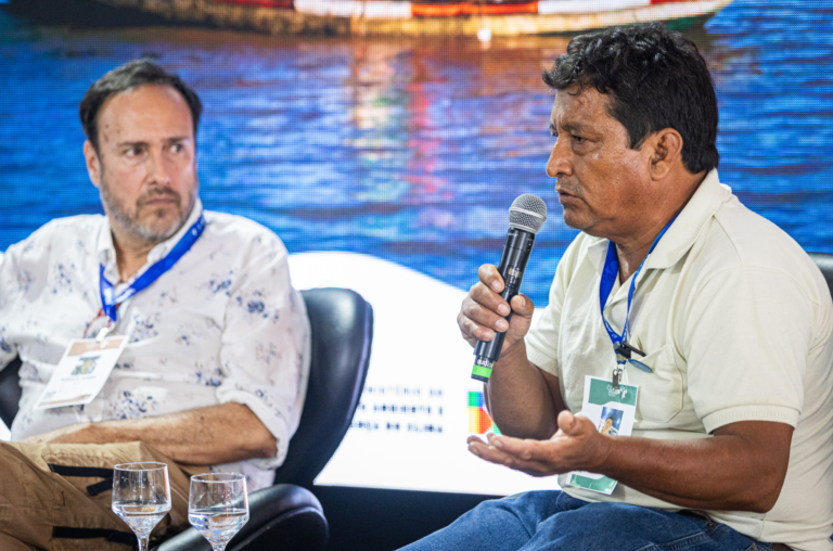 Plan de Acción Regional para los Bagres Migratorios de la Amazonía 19 Conservando la Cuenca Amazónica Aguas Amazonicas