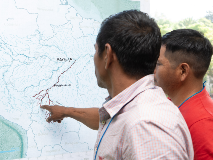 “El río no tiene fronteras”: pescadores de la cuenca del Madeira se reúnen para dialogar frente a amenazas como las represas, minería y pesca ilegal