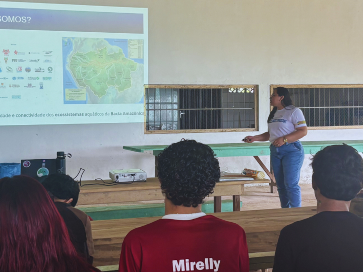 Proyecto de ciencia ciudadana con jóvenes ribereños inicia nuevo ciclo en el río Madeira