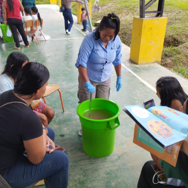HOME-ESPAÑOL 5 Conservando la Cuenca Amazónica Aguas Amazonicas